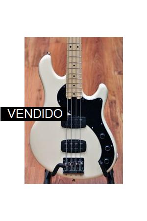 Fender American Standard Dimension IV Olympic White Fender American Standard Dimension IV Olympic White